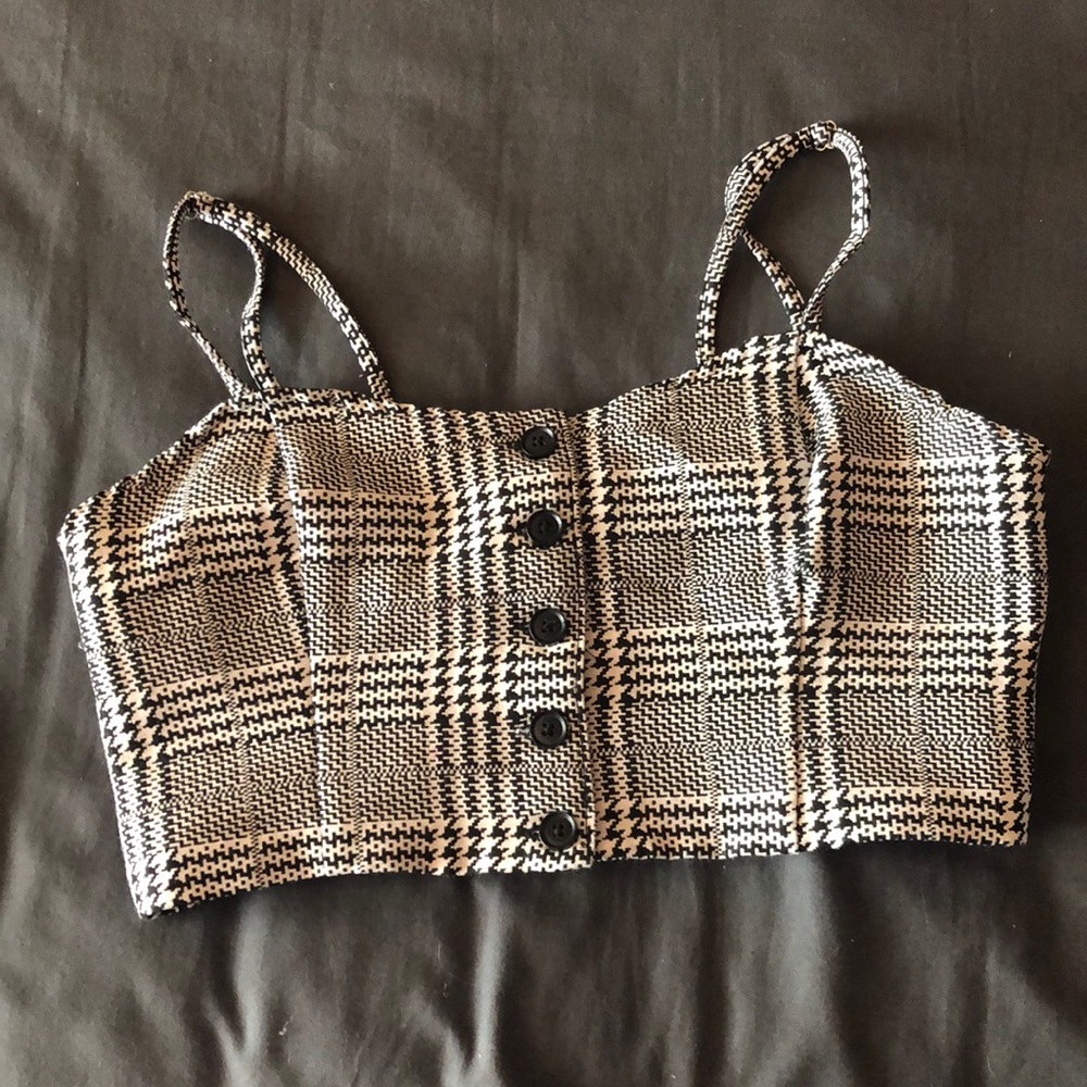 black and white tank crop top